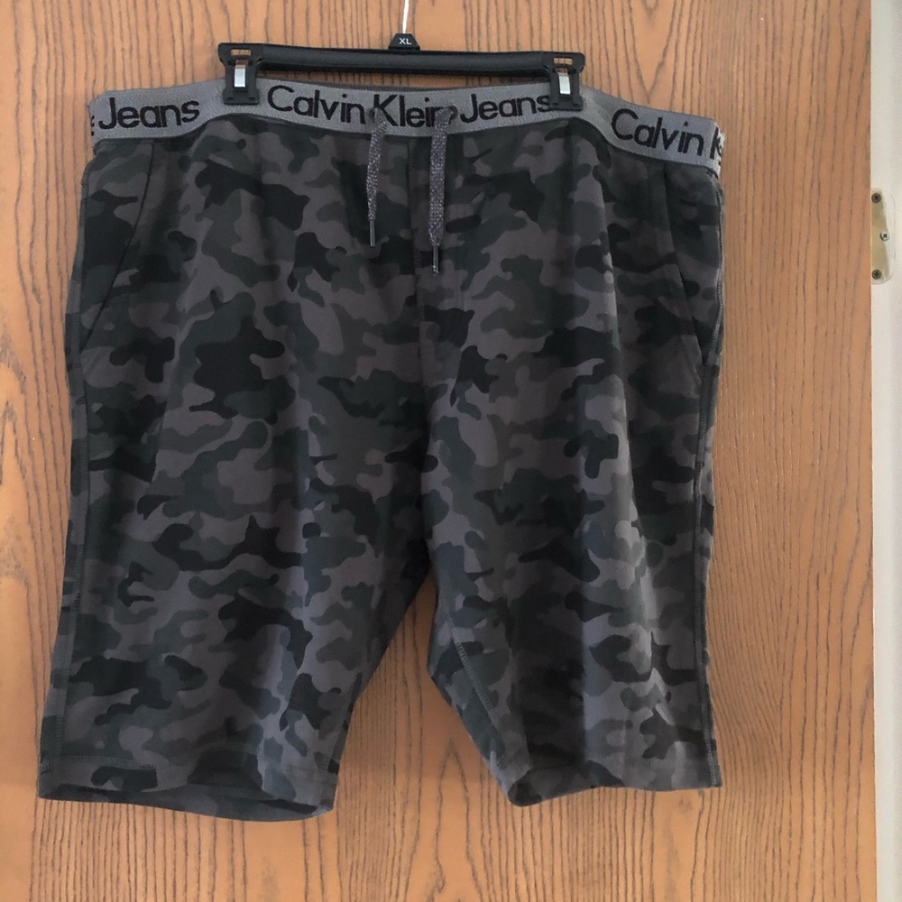 Men’s CK shorts